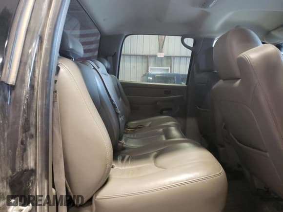 ✅ 2005 GMC Sierra 2500HD SLT • VIN: 1GTHK23295F819034 • Lot: 71600044. Listed on Copart with 198,739 mi. Free auction sales archive from the USA and detailed vehicle history report at DreamBid. Image 10.