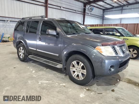 ✅ 2011 Nissan Pathfinder SV • VIN: 5N1AR1NN7BC621379 • Lot: 80108595. Wystawiony na Copart z przebiegiem 171 844 mil. Bezpłatny archiwum sprzedaży aukcyjnych z USA i szczegółowy raport historii pojazdu na DreamBid. Zdjęcie 4.