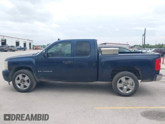 2008 Chevrolet Silverado 1500 Work Truck with VIN 1GCEC19X98Z293052, listed as a IAAI auction lot 42165426 with 287,865 mi miles and . Bid and sale history available at DreamBid. Image 14.