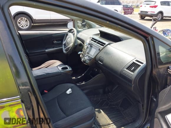 ✅ 2015 Toyota Prius Two • VIN: JTDZN3EU8FJ033613 • Lot: 42424962. Listed on IAAI with 374,460 mi. Free auction sales archive from the USA and detailed vehicle history report at DreamBid. Image 5.