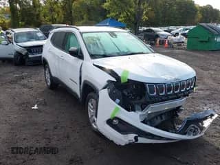 2022 Jeep Compass Latitude с VIN 3C4NJDBB6NT230743, выставлен на аукционе IAAI как лот 43381627 с пробегом 13 773 миль миль и . История ставок и продаж доступна на DreamBid. Изображение 1.