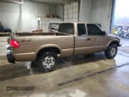 ✅ 2003 Chevrolet S-10 LS • VIN: 1GCDT19X938214036 • Лот: 84803234. Опубликован ранее на Copart с пробегом 208 889 миль. Бесплатный доступ к архиву аукционных продаж из США и подробный отчёт об истории автомобиля на DreamBid. Изображение 3.