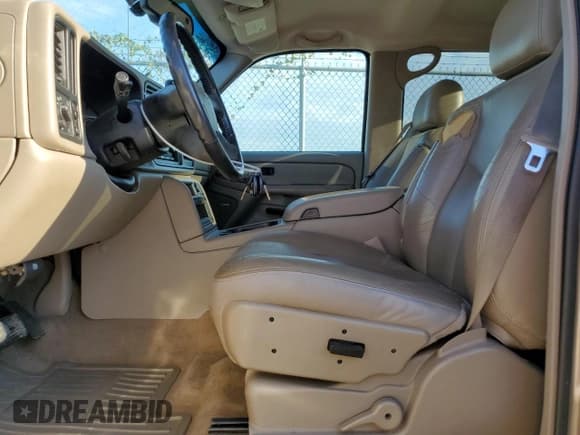 ✅ 2006 Chevrolet Silverado 1500 LT1 • VIN: 2GCEC13T261225090 • Лот: 72416444. Опубликован ранее на Copart с пробегом 220 497 миль. Бесплатный доступ к архиву аукционных продаж из США и подробный отчёт об истории автомобиля на DreamBid. Изображение 7.