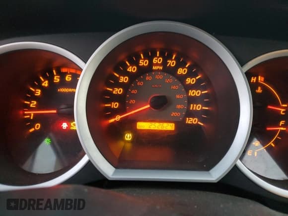 ✅ 2007 Toyota Tacoma • VIN: 5TELU42N67Z359509 • Лот: 82778945. Опубликован ранее на Copart с пробегом 252 624 миль. Бесплатный доступ к архиву аукционных продаж из США и подробный отчёт об истории автомобиля на DreamBid. Изображение 9.