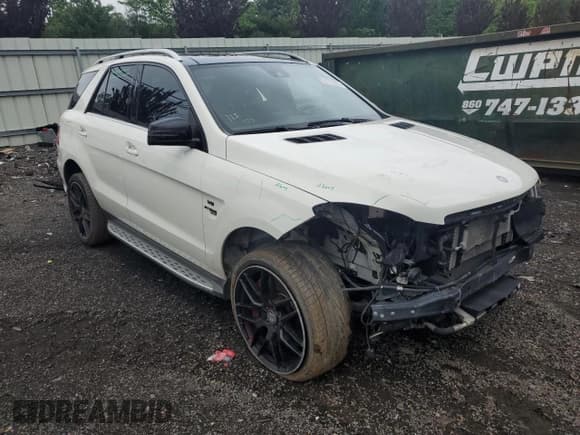 ✅ 2013 Mercedes-Benz M 63 AMG • VIN: 4JGDA7EB4DA215717 • Lot: 57275275. Listed on Copart with 97,013 mi. Free auction sales archive from the USA and detailed vehicle history report at DreamBid. Image 4.