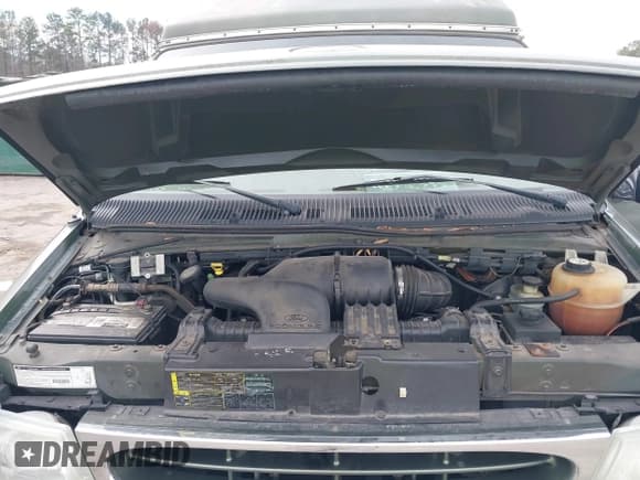 ✅ 2002 Ford Econoline Passenger XL • VIN: 1FMRE11L82HA83636 • Lot: 41718025. Wystawiony na IAAI z przebiegiem 153 581 mil. Bezpłatny archiwum sprzedaży aukcyjnych z USA i szczegółowy raport historii pojazdu na DreamBid. Zdjęcie 10.