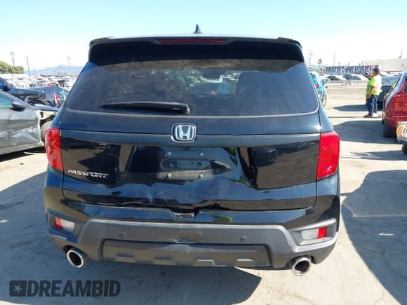 ✅ 2022 Honda Passport EX-L • VIN: 5FNYF7H57NB006607 • Lot: 42856801. Listed on IAAI with 29,366 mi. Free auction sales archive from the USA and detailed vehicle history report at DreamBid. Image 16.