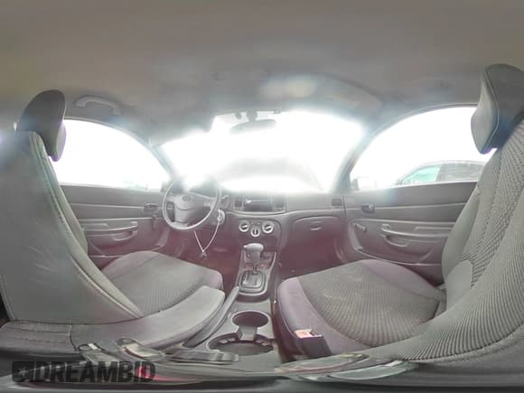 ✅ 2010 Hyundai Accent GS • VIN: KMHCM3AC2AU162956 • Лот: 57654275. Опубликован ранее на Copart с пробегом 152 128 миль. Бесплатный доступ к архиву аукционных продаж из США и подробный отчёт об истории автомобиля на DreamBid. Изображение 14.