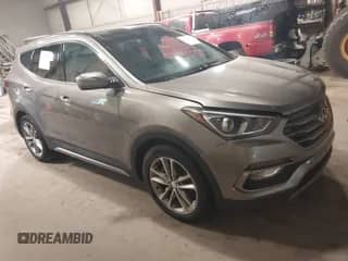 2017 Hyundai Santa Fe 2.0T с VIN 5XYZUDLA4HG424259, выставлен на аукционе IAAI как лот 42657783 с пробегом 213 040 миль миль и . История ставок и продаж доступна на DreamBid. Изображение 1.