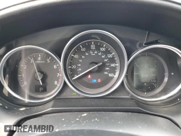 ✅ 2017 Mazda 6 Sport • VIN: JM1GL1U57H1153840 • Lot: 46702025. Wystawiony na Copart z przebiegiem 58 571 mil. Bezpłatny archiwum sprzedaży aukcyjnych z USA i szczegółowy raport historii pojazdu na DreamBid. Zdjęcie 9.