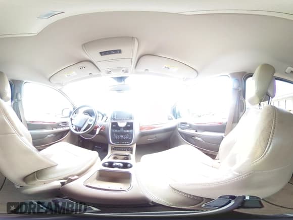 ✅ 2011 Chrysler Town & Country Limited • VIN: 2A4RR6DG2BR797989 • Лот: 71618065. Опубликован ранее на Copart с пробегом 127 670 миль. Бесплатный доступ к архиву аукционных продаж из США и подробный отчёт об истории автомобиля на DreamBid. Изображение 16.