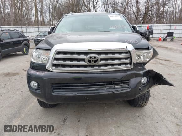 ✅ 2016 Toyota Sequoia Limited • VIN: 5TDJY5G14GS143565 • Лот: 41823068. Опубликован ранее на IAAI с пробегом 144 566 миль. Бесплатный доступ к архиву аукционных продаж из США и подробный отчёт об истории автомобиля на DreamBid. Изображение 12.