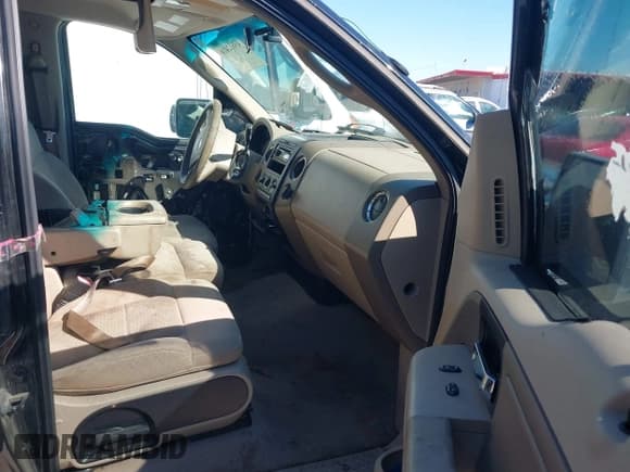 ✅ 2006 Ford F-150 XLT • VIN: 1FTRW12W46KC98689 • Lot: 43602416. Wystawiony na IAAI z przebiegiem 152 069 mil. Bezpłatny archiwum sprzedaży aukcyjnych z USA i szczegółowy raport historii pojazdu na DreamBid. Zdjęcie 5.