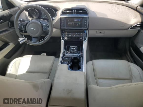 ✅ 2017 Jaguar XE 35t Prestige • VIN: SAJAE4BV4HA973301 • Lot: 67840955. Listed on Copart with 121,247 mi. Free auction sales archive from the USA and detailed vehicle history report at DreamBid. Image 8.