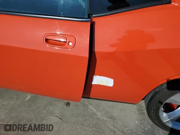 ✅ 2009 Dodge Challenger SRT-8 • VIN: 2B3LJ74W69H580575 • Lot: 74249184. Wystawiony na Copart z przebiegiem Nie podano. Bezpłatny archiwum sprzedaży aukcyjnych z USA i szczegółowy raport historii pojazdu na DreamBid. Zdjęcie 12.