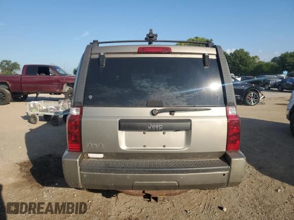 ✅ 2006 Jeep Commander • VIN: 1J8HG48N76C246548 • Lot: 70834565. Wystawiony na Copart z przebiegiem 184 290 mil. Bezpłatny archiwum sprzedaży aukcyjnych z USA i szczegółowy raport historii pojazdu na DreamBid. Zdjęcie 6.