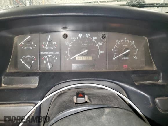 ✅ 1995 Ford F-250 • VIN: 1FTHX26H6SKC09399 • Lot: 64132635. Wystawiony na Copart z przebiegiem 194 678 mil. Bezpłatny archiwum sprzedaży aukcyjnych z USA i szczegółowy raport historii pojazdu na DreamBid. Zdjęcie 9.