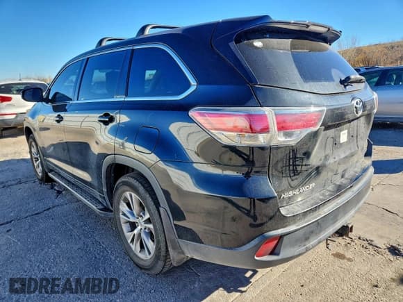 ✅ 2014 Toyota Highlander LE Plus • VIN: 5TDZKRFH6ES016520 • Lot: 94329435. Wystawiony na Copart z przebiegiem 103 252 mil. Bezpłatny archiwum sprzedaży aukcyjnych z USA i szczegółowy raport historii pojazdu na DreamBid. Zdjęcie 2.