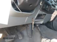 ✅ 2012 Ford F-250 XL • VIN: 1FT7W2B61CEA52982 • Lot: 43322231. Wystawiony na IAAI z przebiegiem 187 030 mil. Bezpłatny archiwum sprzedaży aukcyjnych z USA i szczegółowy raport historii pojazdu na DreamBid. Zdjęcie 11.