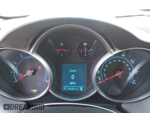 2012 Chevrolet Cruze LS z VIN 1G1PC5SH8C7133308, wystawiony jako IAAI lot #43472804 z przebiegiem 130 387 mil mil oraz . Historia ofert i sprzedaży dostępna na DreamBid. Obrazek 7.