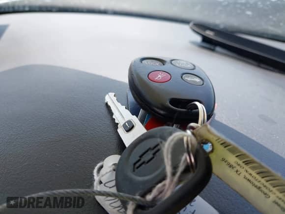 1997 Chevrolet Corvette with VIN 1G1YY22G0V5104220, listed as a IAAI auction lot 42012275 with 123,327 mi miles and . Bid and sale history available at DreamBid. Image 11.