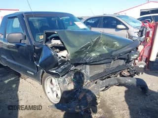 ✅ 2003 Chevrolet S-10 LS • VIN: 1GCCS19X738186994 • Лот: 41488981. Опубликован ранее на IAAI с пробегом 218 950 миль. Бесплатный доступ к архиву аукционных продаж из США и подробный отчёт об истории автомобиля на DreamBid. Изображение 6.