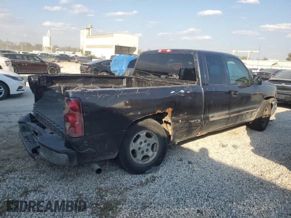 ✅ 2003 Chevrolet Silverado 1500 LS • VIN: 2GCEC19VX31151003 • Lot: 86848855. Listed on Copart with 317,496 mi. Free auction sales archive from the USA and detailed vehicle history report at DreamBid. Image 3.