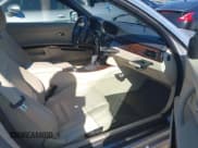 ✅ 2011 BMW 3 Series 335i • VIN: WBADX7C50BE742771 • Lot: 43460851. Wystawiony na IAAI z przebiegiem 51 830 mil. Bezpłatny archiwum sprzedaży aukcyjnych z USA i szczegółowy raport historii pojazdu na DreamBid. Zdjęcie 5.