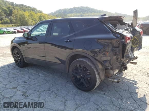 2023 Chevrolet Blazer LT z VIN 3GNKBHR45PS102749, wystawiony jako Copart lot #69273063 z przebiegiem 28 662 mil mil oraz . Historia ofert i sprzedaży dostępna na DreamBid. Obrazek 2.