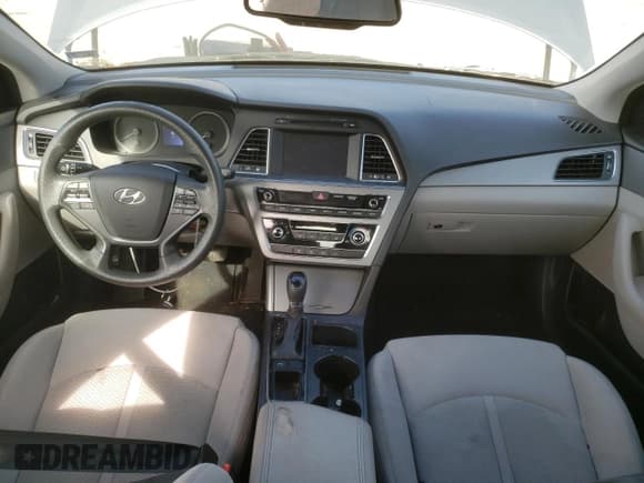 ✅ 2016 Hyundai Sonata SE • VIN: 5NPE24AF0GH364412 • Lot: 47107293. Listed on Copart with 121,975 mi. Free auction sales archive from the USA and detailed vehicle history report at DreamBid. Image 8.