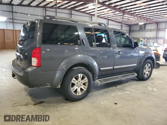 ✅ 2011 Nissan Pathfinder SV • VIN: 5N1AR1NN7BC621379 • Lot: 80108595. Wystawiony na Copart z przebiegiem 171 844 mil. Bezpłatny archiwum sprzedaży aukcyjnych z USA i szczegółowy raport historii pojazdu na DreamBid. Zdjęcie 3.