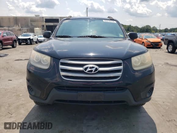 ✅ 2012 Hyundai Santa Fe GLS • VIN: 5XYZGDAB7CG110391 • Lot: 65414174. Listed on Copart with 149,298 mi. Free auction sales archive from the USA and detailed vehicle history report at DreamBid. Image 5.