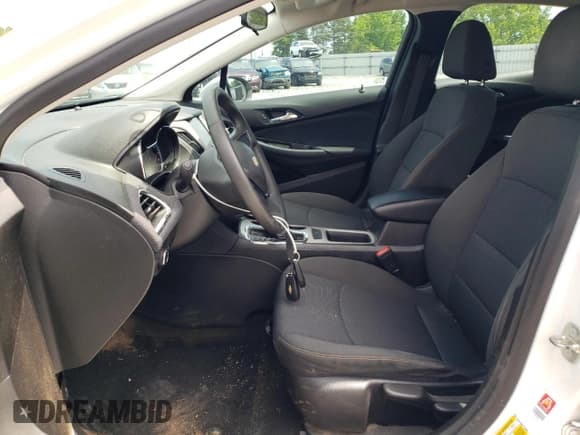 ✅ 2018 Chevrolet Cruze LS • VIN: 1G1BC5SM6J7168966 • Lot: 51833773. Listed on Copart with 72,369 mi. Free auction sales archive from the USA and detailed vehicle history report at DreamBid. Image 7.