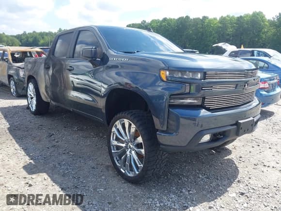 ✅ 2020 Chevrolet Silverado 1500 RST • VIN: 1GCUYEED3LZ113721 • Lot: 42639134. Wystawiony na IAAI z przebiegiem 228 411 mil. Bezpłatny archiwum sprzedaży aukcyjnych z USA i szczegółowy raport historii pojazdu na DreamBid. Zdjęcie 1.