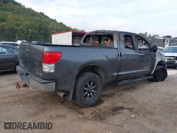 ✅ 2012 Toyota Tundra • VIN: 5TFUY5F10CX224727 • Lot: 43235497. Listed on IAAI with 220,925 mi. Free auction sales archive from the USA and detailed vehicle history report at DreamBid. Image 4.