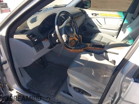 ✅ 2002 BMW X5 4.4i • VIN: 5UXFB33592LH33387 • Лот: 43675201. Опубликован ранее на IAAI с пробегом 140 840 миль. Бесплатный доступ к архиву аукционных продаж из США и подробный отчёт об истории автомобиля на DreamBid. Изображение 5.