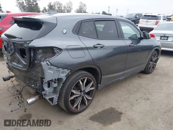 ✅ 2018 BMW X2 sDrive28i • VIN: WBXYJ3C3XJEJ89898 • Lot: 42159551. Listed on IAAI with 70,244 mi. Free auction sales archive from the USA and detailed vehicle history report at DreamBid. Image 4.