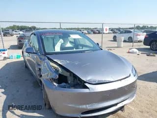 ✅ 2025 Tesla Model 3 Long Range • VIN: 5YJ3E1EA0SF041609 • Lot: 43185770. Wystawiony na IAAI z przebiegiem 1 778 mil. Bezpłatny archiwum sprzedaży aukcyjnych z USA i szczegółowy raport historii pojazdu na DreamBid. Zdjęcie 1.