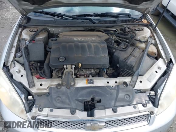 ✅ 2014 Chevrolet Impala LS • VIN: 2G1WA5E35E1109940 • Lot: 42925986. Wystawiony na IAAI z przebiegiem 202 956 mil. Bezpłatny archiwum sprzedaży aukcyjnych z USA i szczegółowy raport historii pojazdu na DreamBid. Zdjęcie 10.