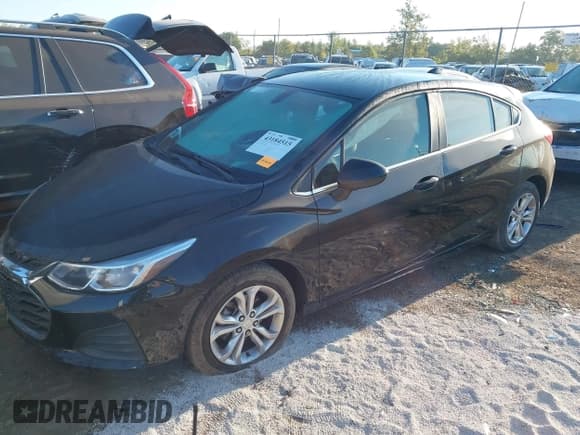 ✅ 2019 Chevrolet Cruze LT • VIN: 3G1BE6SM5KS569038 • Лот: 43184515. Опубликован ранее на IAAI с пробегом 221 851 миль. Бесплатный доступ к архиву аукционных продаж из США и подробный отчёт об истории автомобиля на DreamBid. Изображение 17.