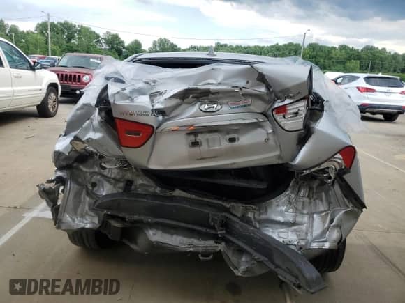 ✅ 2009 Hyundai Elantra SE • VIN: KMHDU46D49U701410 • Lot: 58741615. Wystawiony na Copart z przebiegiem 96 516 mil mil. Skorzystaj z bezpłatnego archiwum sprzedaży aukcyjnych z USA i zobacz szczegółowy raport historii pojazdu na DreamBid. Zdjęcie 6.