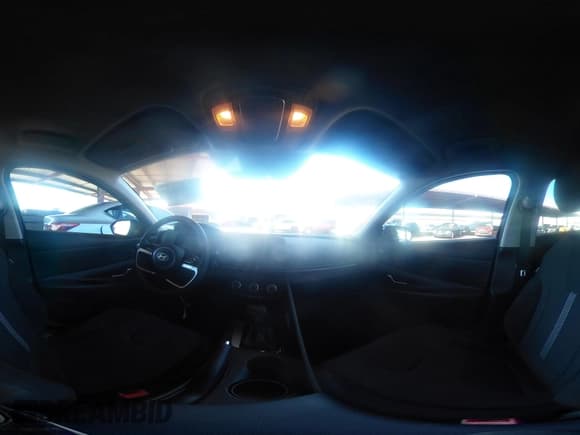 ✅ 2025 Hyundai Elantra SE • VIN: KMHLL4DG0SU029380 • Lot: 43226230. Listed on IAAI with 1,479 mi. Free auction sales archive from the USA and detailed vehicle history report at DreamBid. Image 18.