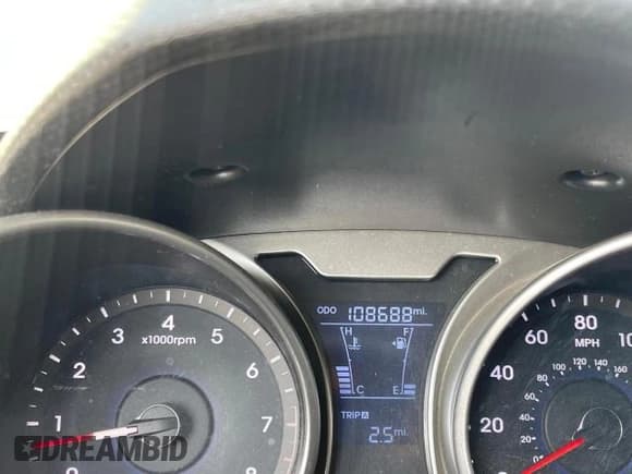 ✅ 2013 Hyundai Veloster w/Gray Int • VIN: KMHTC6AD5DU129192 • Lot: 76520404. Wystawiony na Copart z przebiegiem 108 688 mil. Bezpłatny archiwum sprzedaży aukcyjnych z USA i szczegółowy raport historii pojazdu na DreamBid. Zdjęcie 8.