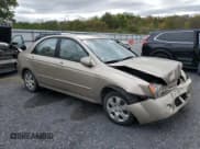 ✅ 2004 Kia Spectra LX • VIN: KNAFE121045058980 • Лот: 86114275. Опубликован ранее на Copart с пробегом 120 608 миль. Бесплатный доступ к архиву аукционных продаж из США и подробный отчёт об истории автомобиля на DreamBid. Изображение 4.