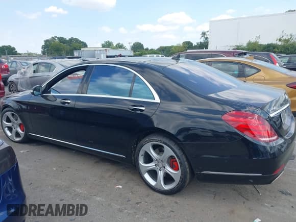 ✅ 2014 Mercedes-Benz S 550 • VIN: WDDUG8CB7EA049633 • Lot: 43221999. Listed on IAAI with 123,393 mi. Free auction sales archive from the USA and detailed vehicle history report at DreamBid. Image 14.