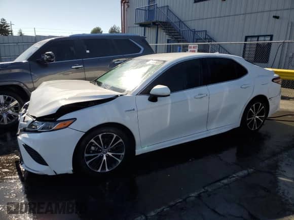 2020 Toyota Camry Hybrid SE с VIN 4T1G31AK3LU529124, выставлен на аукционе Copart как лот 66389265 с пробегом 111 653 миль миль и Чистый • Clean title. История ставок и продаж доступна на DreamBid. Изображение 1.