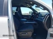 ✅ 2020 Ram 1500 Big Horn • VIN: 1C6SRFFT2LN388110 • Lot: 42280392. Wystawiony na IAAI z przebiegiem 88 003 mil. Bezpłatny archiwum sprzedaży aukcyjnych z USA i szczegółowy raport historii pojazdu na DreamBid. Zdjęcie 5.