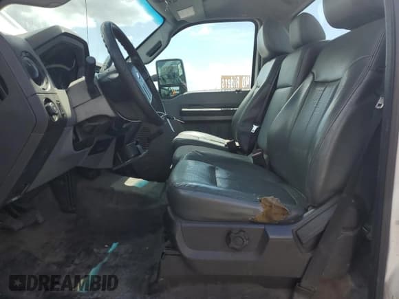 ✅ 2016 Ford F-250 XL • VIN: 1FTBF2A63GEA04627 • Lot: 81043395. Listed on Copart with 219,670 mi. Free auction sales archive from the USA and detailed vehicle history report at DreamBid. Image 7.
