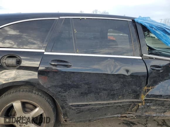 ✅ 2011 Mercedes-Benz R 350 • VIN: 4JGCB6FE0BA117745 • Lot: 87849595. Wystawiony na Copart z przebiegiem 166 694 mil. Bezpłatny archiwum sprzedaży aukcyjnych z USA i szczegółowy raport historii pojazdu na DreamBid. Zdjęcie 12.