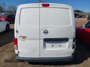 ✅ 2020 Nissan NV200 SV • VIN: 3N6CM0KN4LK697774 • Lot: 43912848. Wystawiony na IAAI z przebiegiem 102 848 mil. Bezpłatny archiwum sprzedaży aukcyjnych z USA i szczegółowy raport historii pojazdu na DreamBid. Zdjęcie 16.